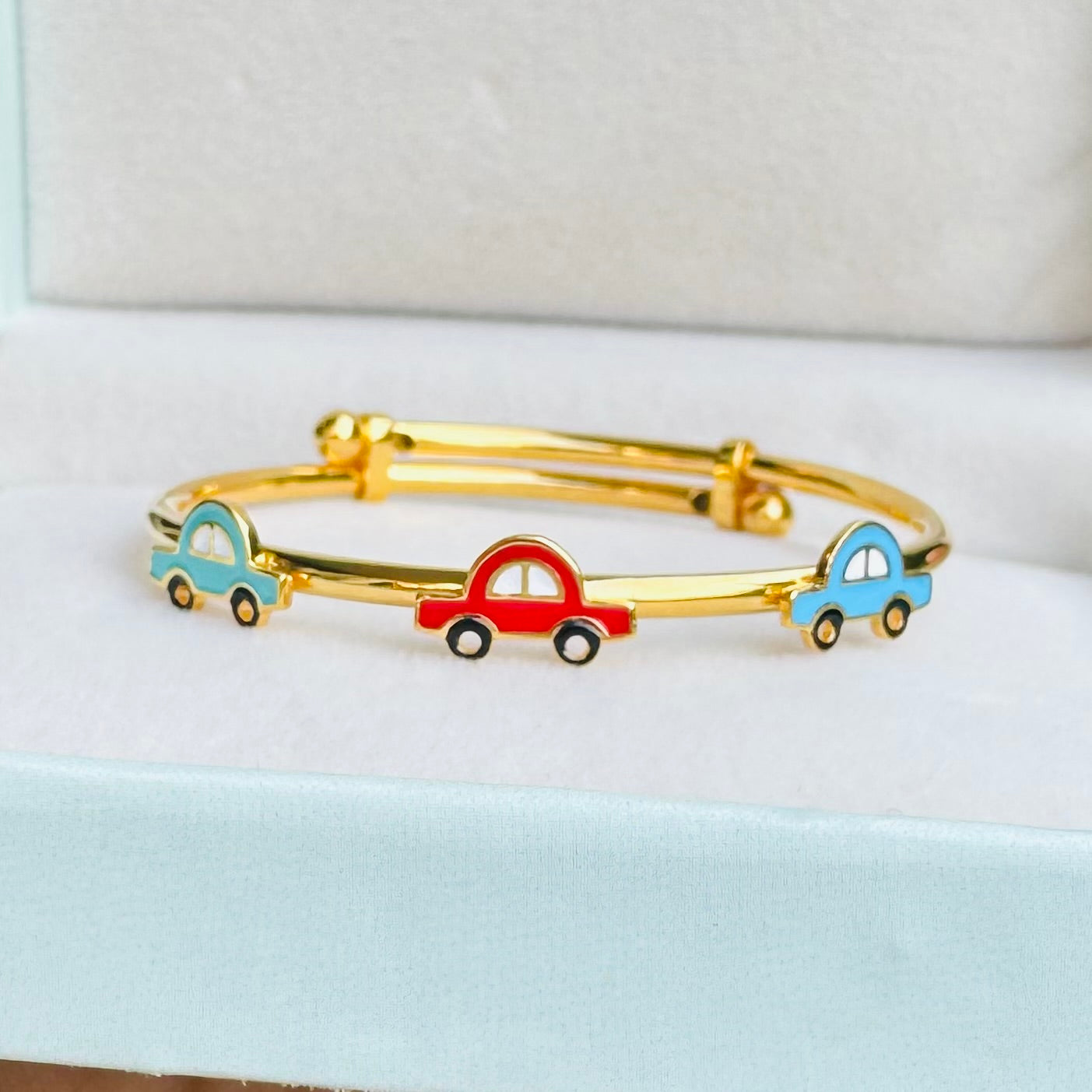 Multicolour Car Silver Adjustable Bangle