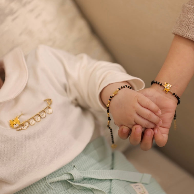 Sun Moon Gold Nazariya – Rajasi Jindal - Main Image