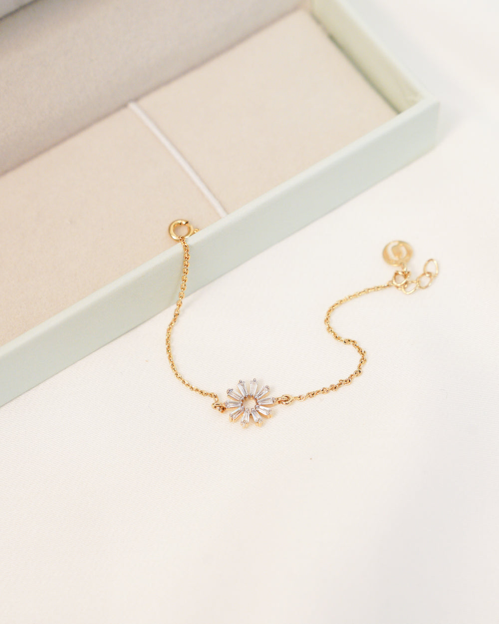 Diamond flower Bracelet