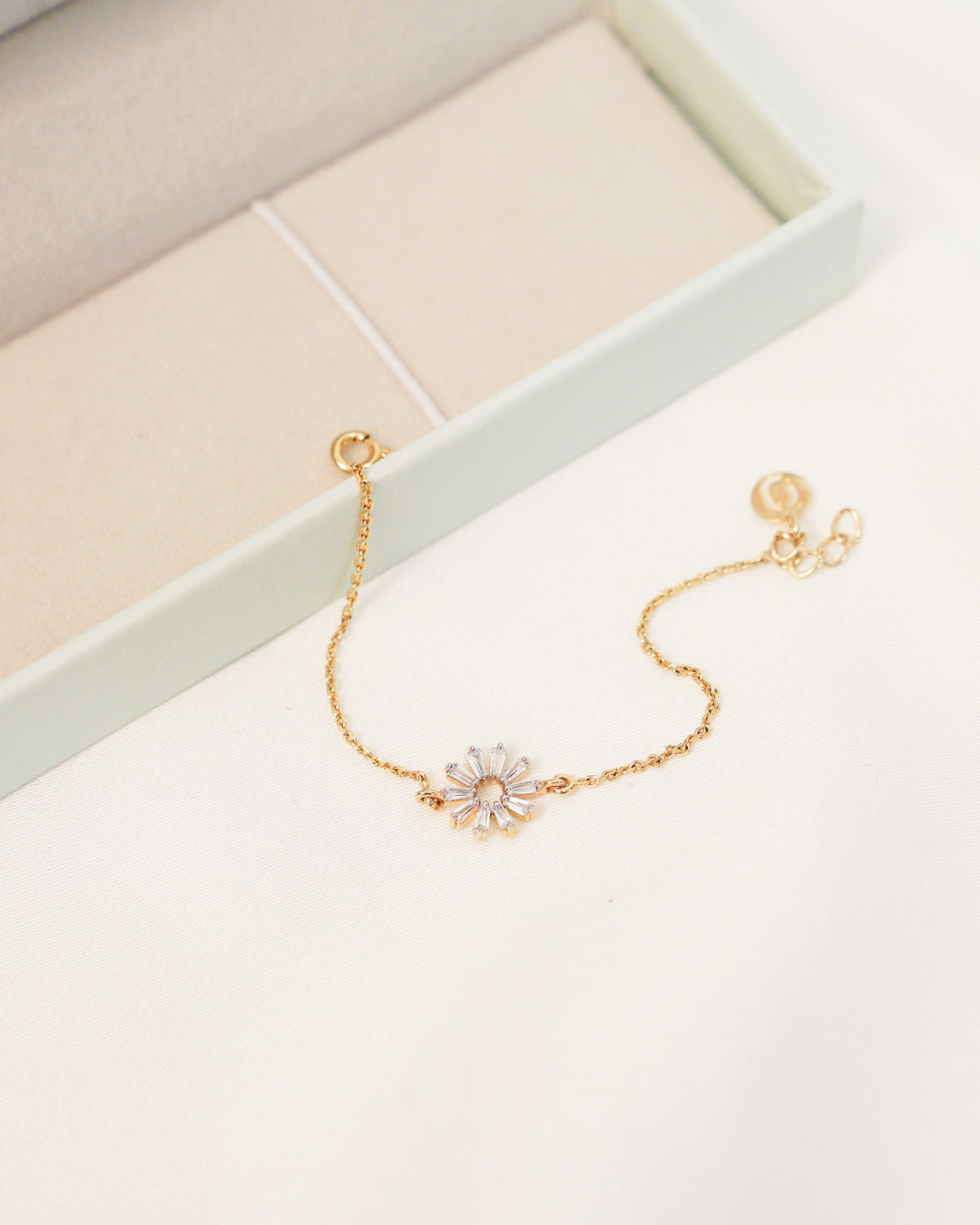 Diamond flower Bracelet