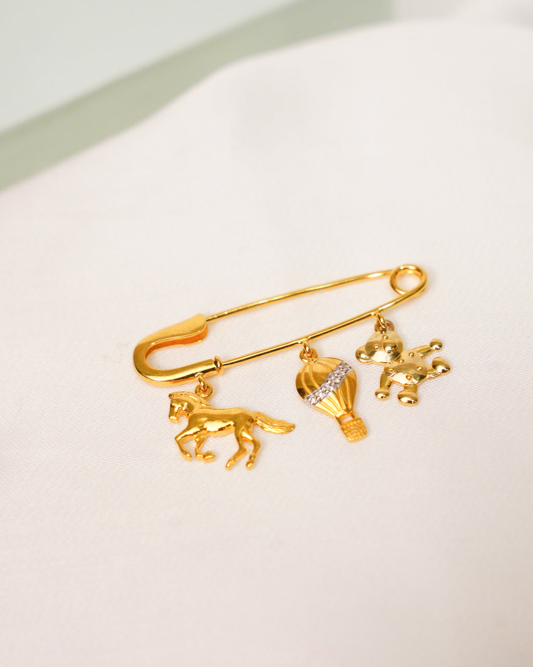 Royal baby Lapel Pin