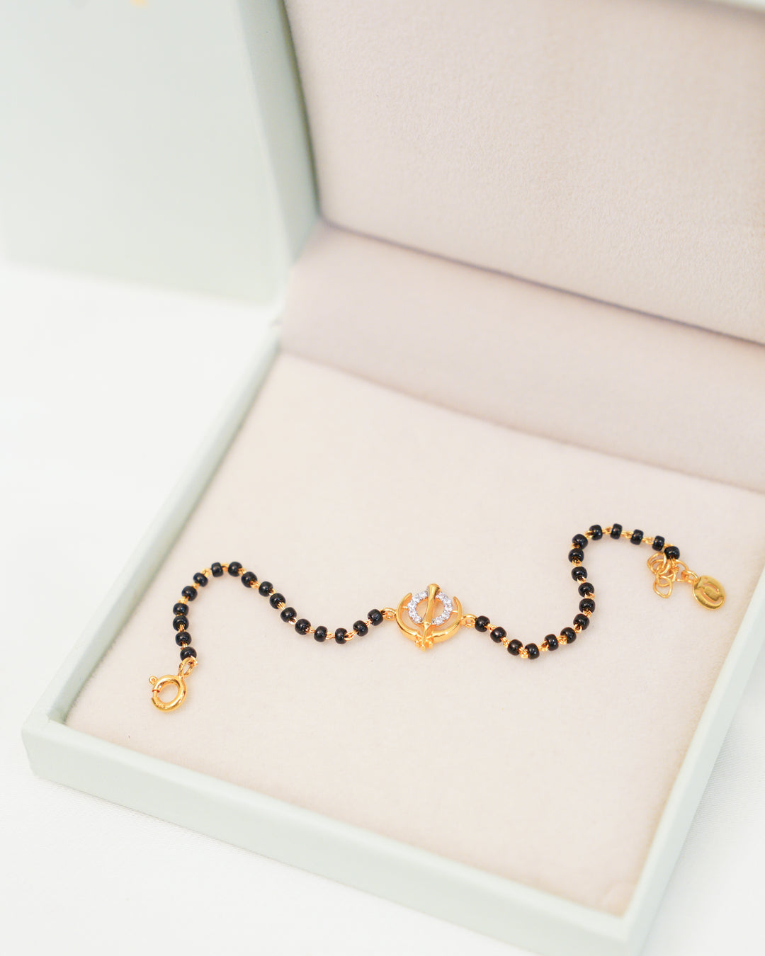 Nishan Sahib Gold Nazariya