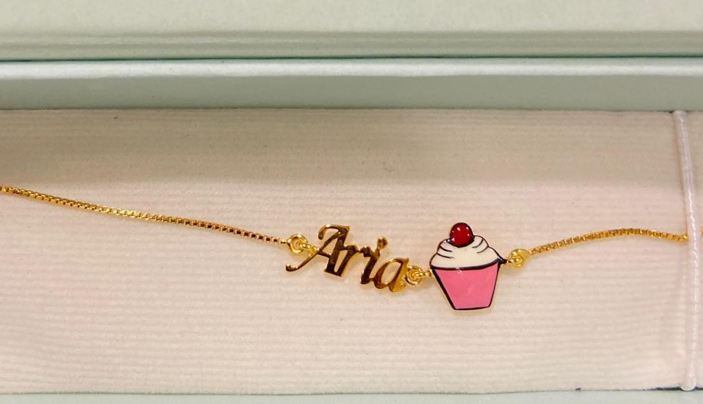 Name Customisation With Cupcake Bracelet